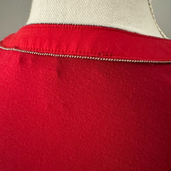 White House Black Market rayon/spandex top, scoop neck. Size S. Red - Picture 6 of 10